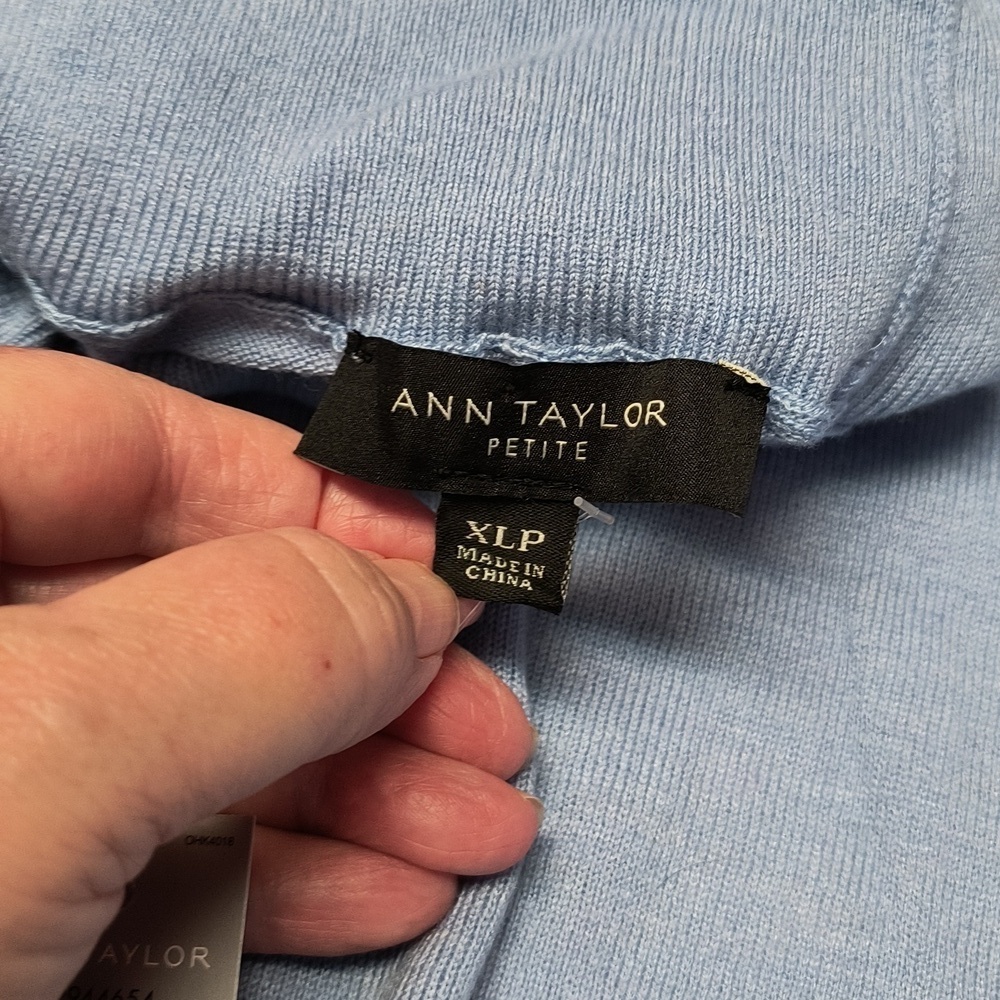 NWT Ann Taylor Blue Wool Blend Turtleneck Sweater with Smooth Texture Size XLP - Picture 4 of 8